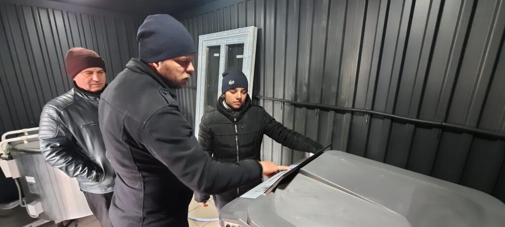 Встановлення автоматичної годівниці в ТзОВ Бучачагрохлібпром