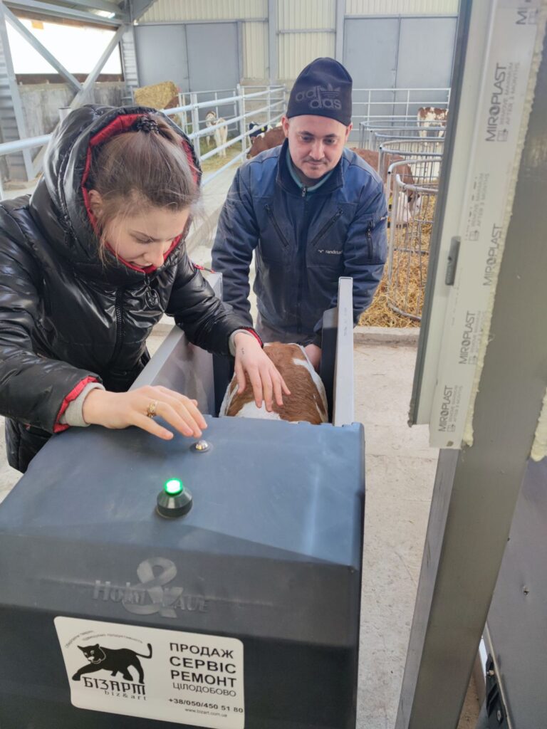 ТОВ Будівельна група Інтеграл. Система авт.годівлі телят CalfExpert
