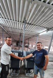 Система автоматичної годівлі телят Calf Expert ПАОП “ПРОМІНЬ”